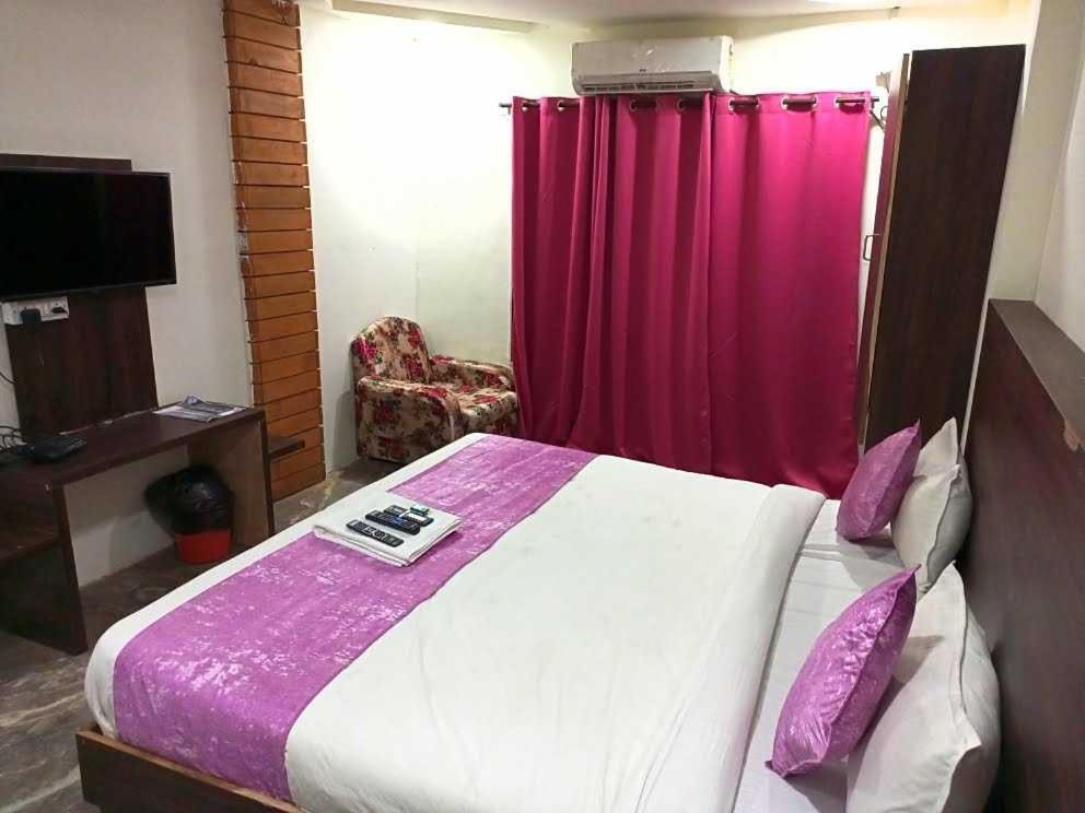 בהופאל Super Oyo Hotel O Happy Residency מראה חיצוני תמונה