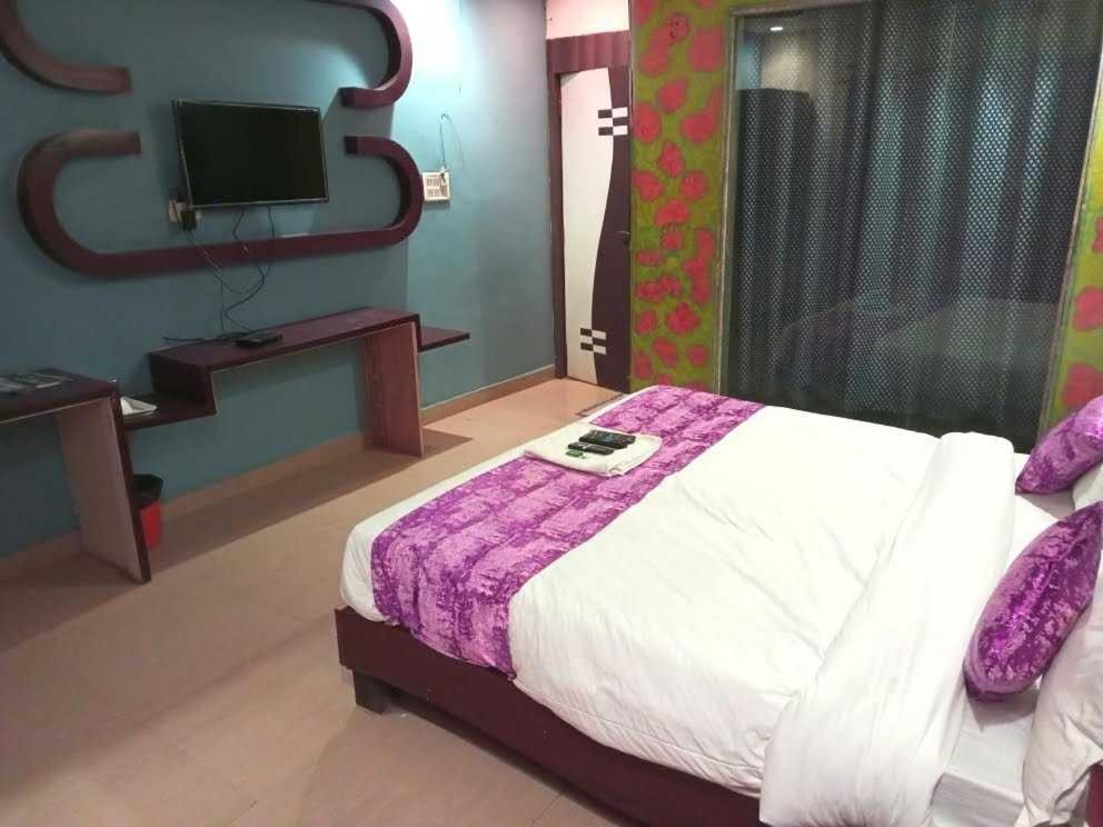 בהופאל Super Oyo Hotel O Happy Residency מראה חיצוני תמונה
